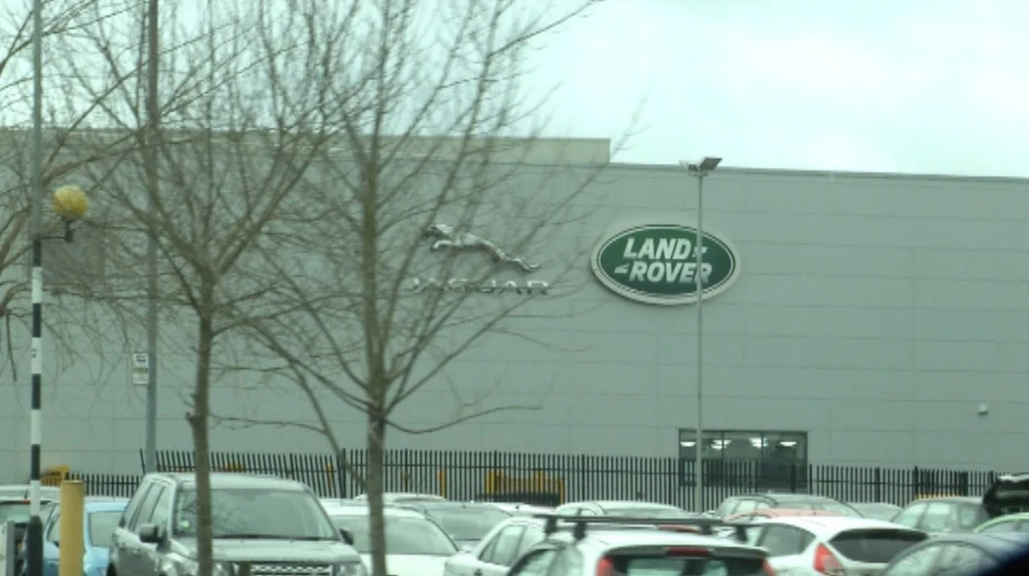 O prácu v automobilke Jaguar Land Rover sa uchádza viac ako 43-tisíc ľudí
