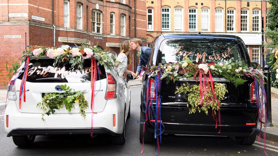 Drive-thru svadby? V Anglicku vymysleli nový bezpečnejší spôsob sobášov