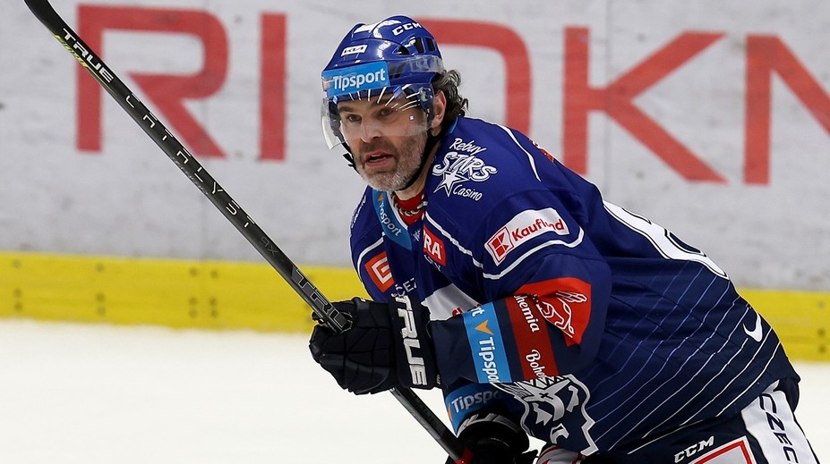 Jaromír Jágr sa stal historicky najstarším strelcom. Gólom pomohol Kladnu k dôležitej výhre