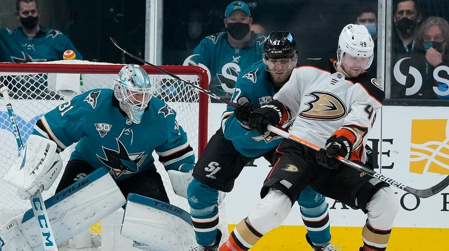 Chárov Washington nestačil na Islanders, Jaroš debutoval za San Jose