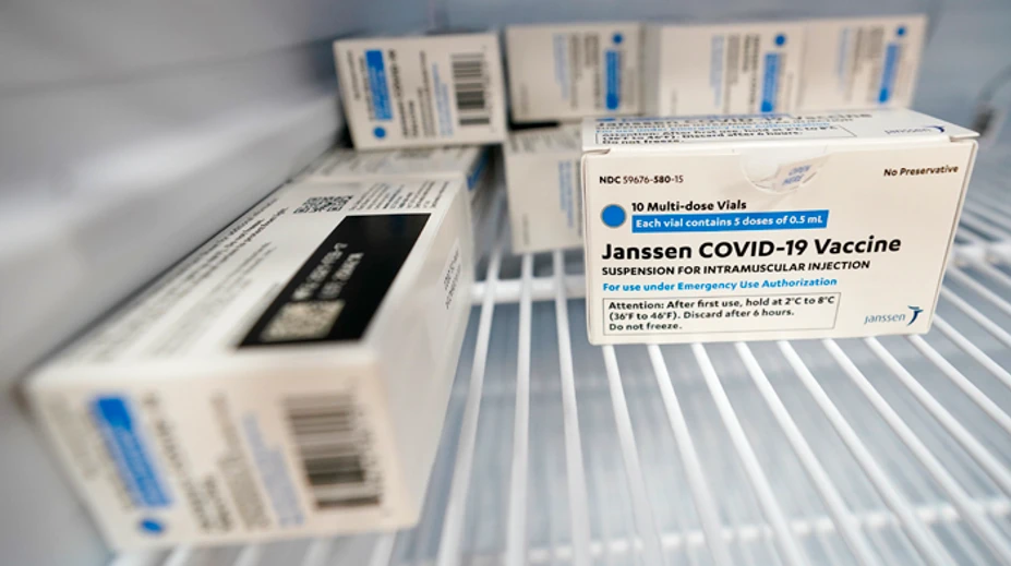 Objavili sa ďalšie prípady porúch zrážanlivosti krvi. Experti odporúčajú iné vakcíny ako Janssen
