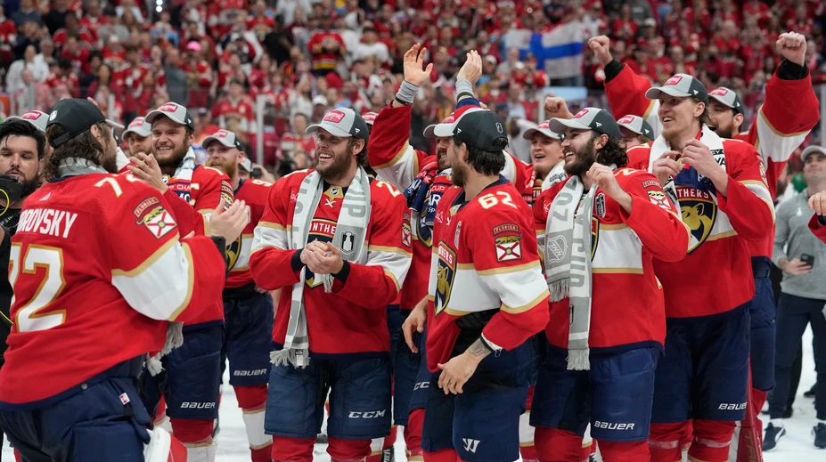 Edmontonu došiel benzín a kanadské suchoty pokračujú. Pozrite si ohlasy médií na triumf Floridy
