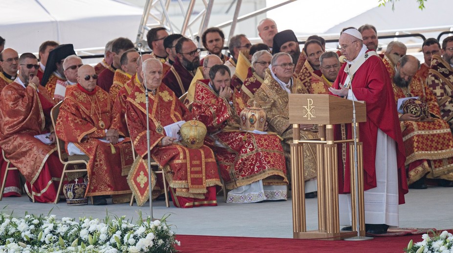 Pápež v Prešove poukázal na význam kríža a vydávanie svedectva