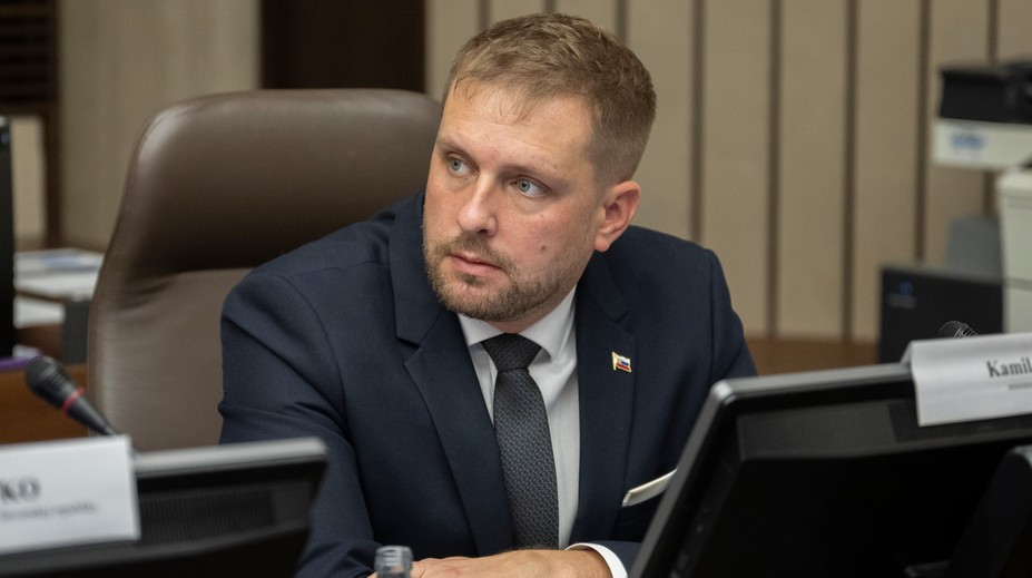 Posledný deň pred ultimátom. Minister sa zatiaľ so zdravotníkmi nedohodol