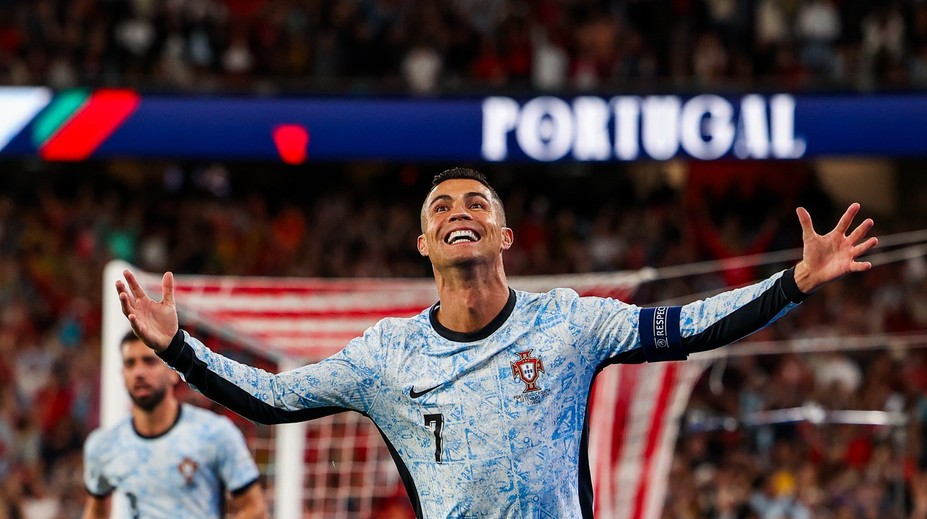 Dokázal to ako prvý v histórii, aj Pelé s Maradonom by tlieskali. Cristiano Ronaldo dosiahol magickú hranicu