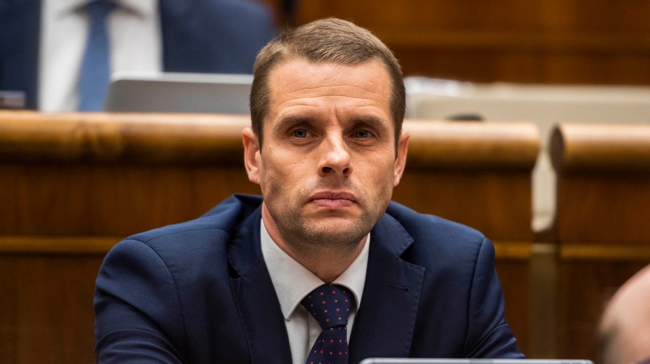 Dostal Klus teplé miesto za odmenu, alebo je to najlepší kandidát?