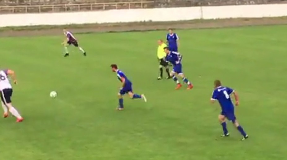 VIDEO: Takýmto kúskom z vlastnej polovice ihriska si v 7. lige otvoril strelecký účet