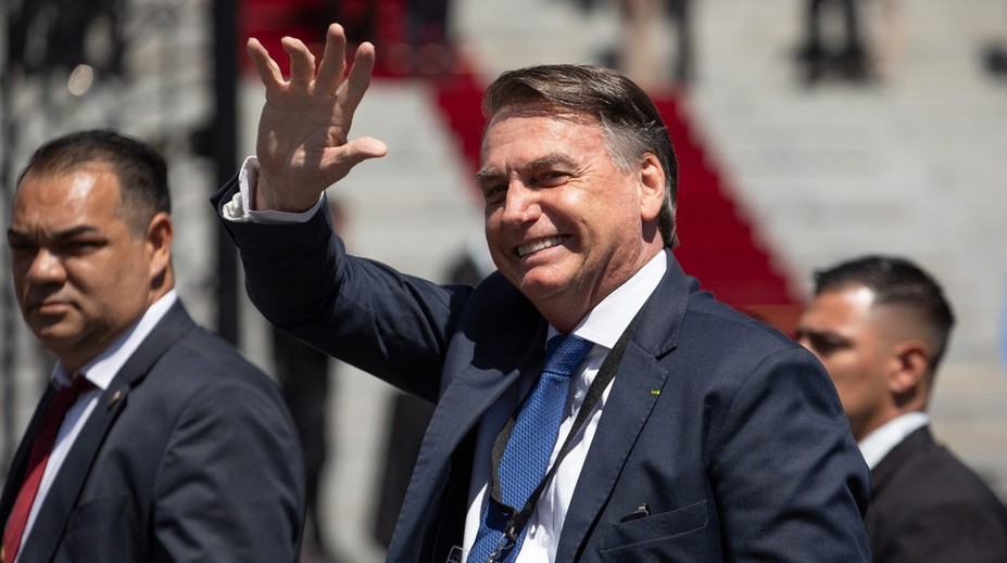Záznamy boli falošné. Brazílsky exprezident Bolsonaro absolvovanie očkovania proti covidu iba predstieral