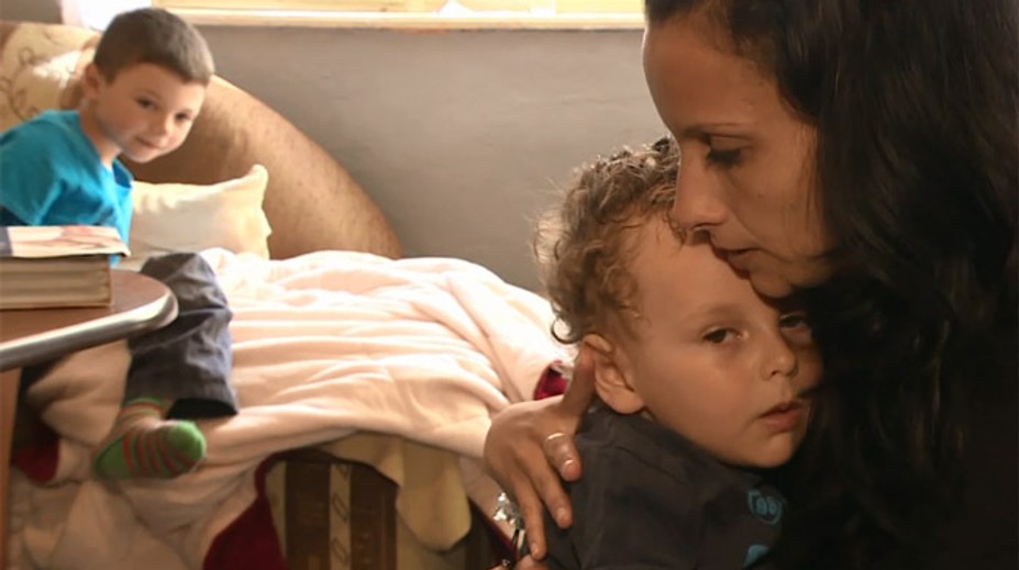 Prišla o muža, má chorého syna a hypotéku na krku. Anna musí vyžiť z 250 eur