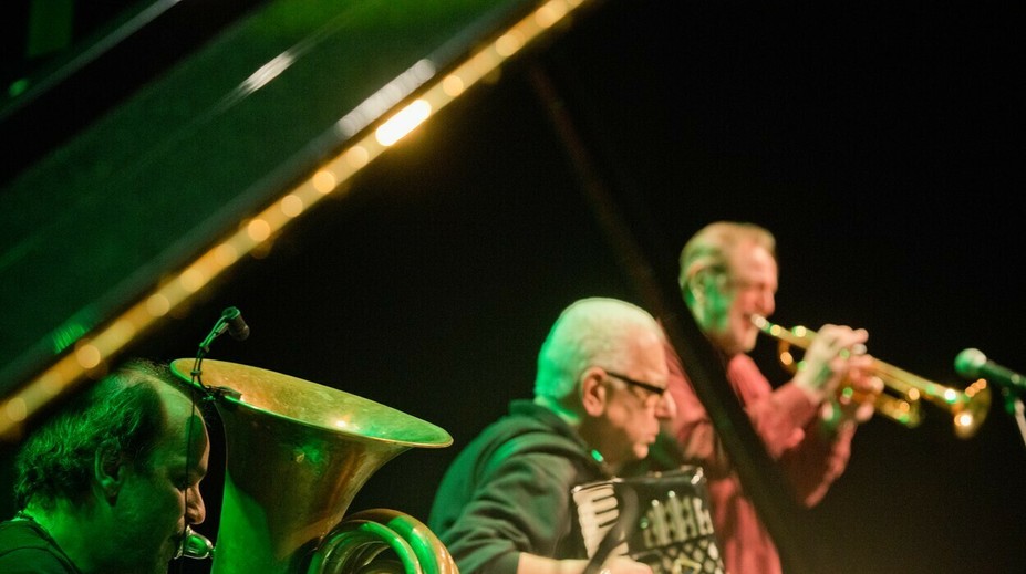 Smutná správa z Česka: Zomrel dlhoročný člen kapely Čechomor