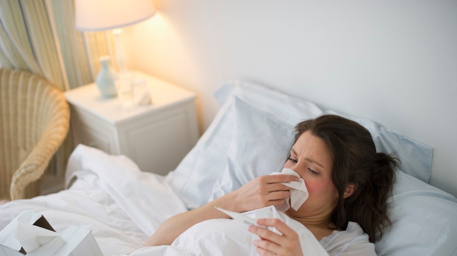 Máte covid? Pri týchto príznakoch okamžite volajte lekárovi