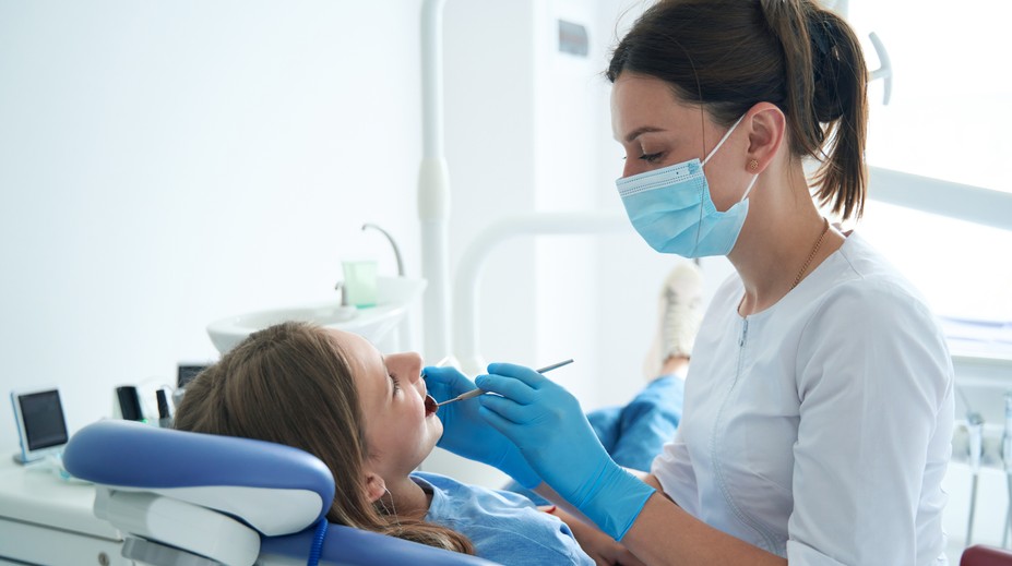 Čo spôsobilo zrušenie benefitov na zuby v ambulanciách? Prekvapivé slová zubárov