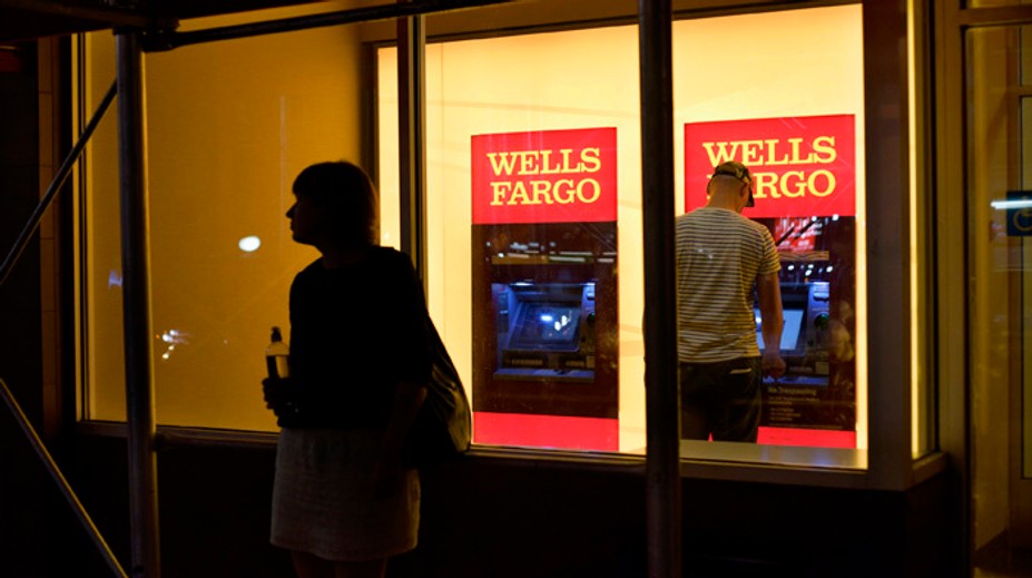 Spojenými štátmi otriasa bankový škandál