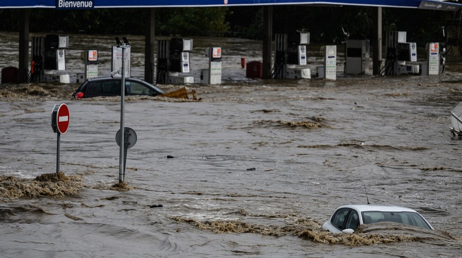 Niektoré časti Francúzska zasiahli divoké povodne