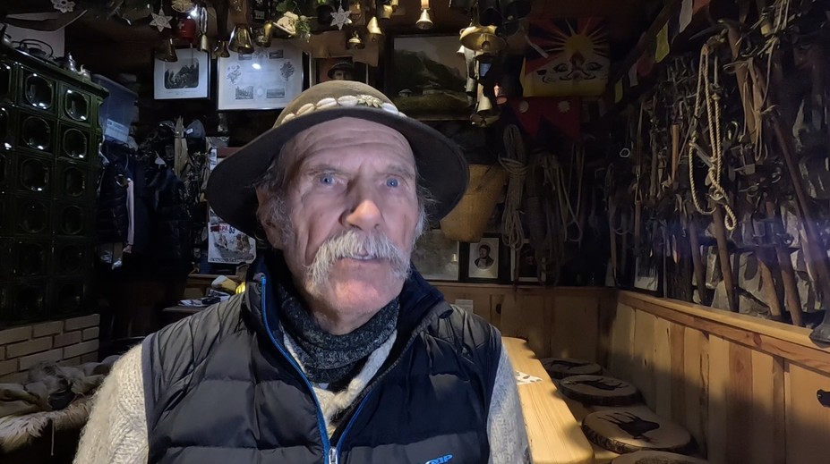 Je neodmysliteľne spätý s najstaršou tatranskou chatou. Vysokým Tatrám je verný už 60 rokov