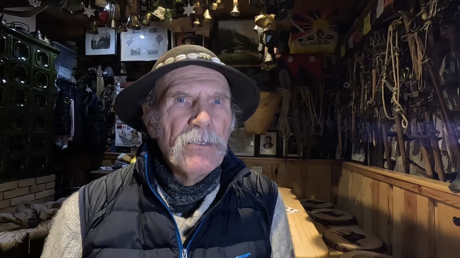 Je neodmysliteľne spätý s najstaršou tatranskou chatou. Vysokým Tatrám je verný už 60 rokov