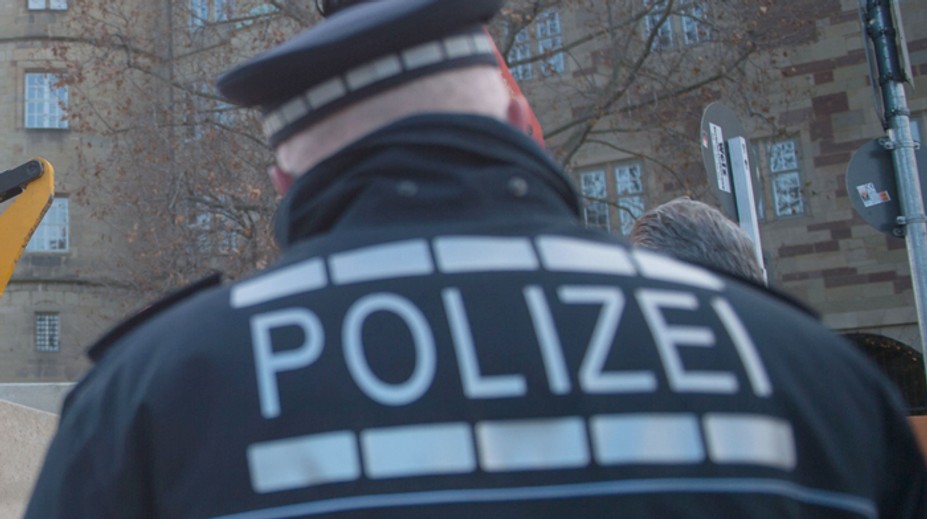 V Rakúsku sa prevrátil kočiar s dovolenkármi, hlásia viacero zranených