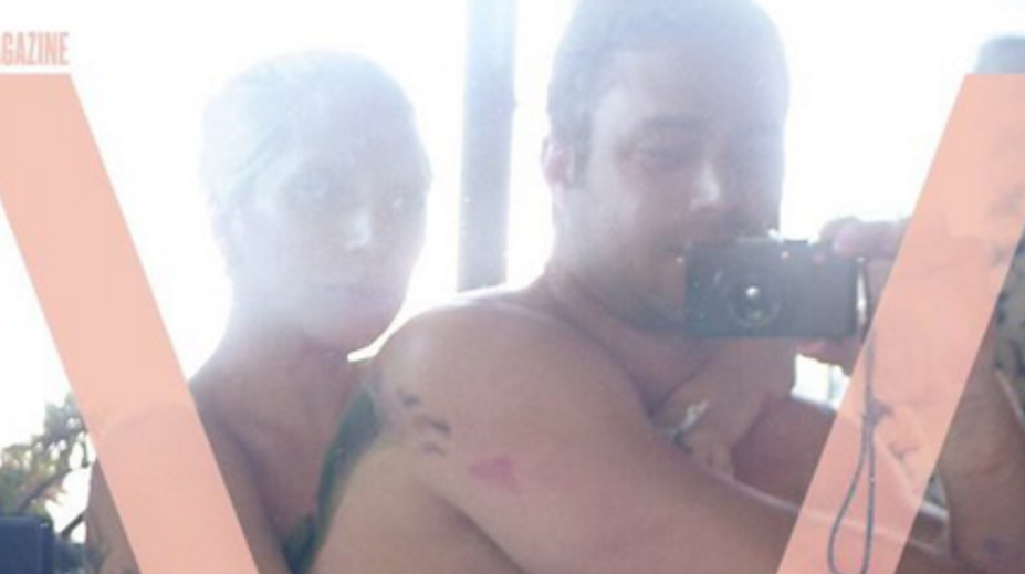 Lady Gaga zverejnila chúlostivú snímku. Rovno po sexe so snúbencom