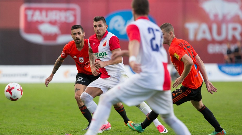 Hráča Vojvodiny Trujiča napadli v Ružomberku vlastní fanúšikovia, vtrhli do šatne