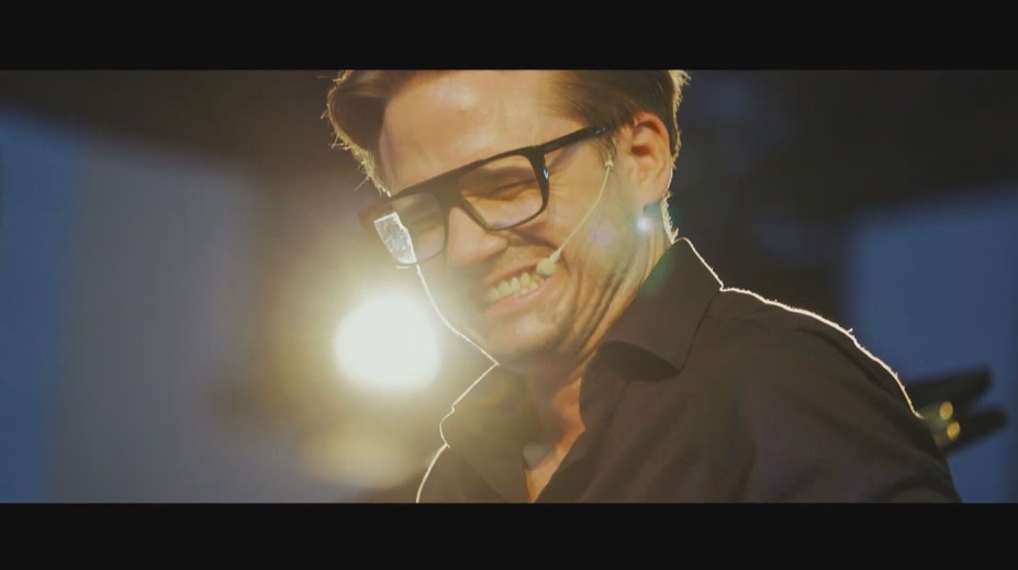 Ondřej Brzobohatý o svojej kariére: Necítim sa ako herec, ani ako spevák. Z bulváru si nerobím ťažkú hlavu