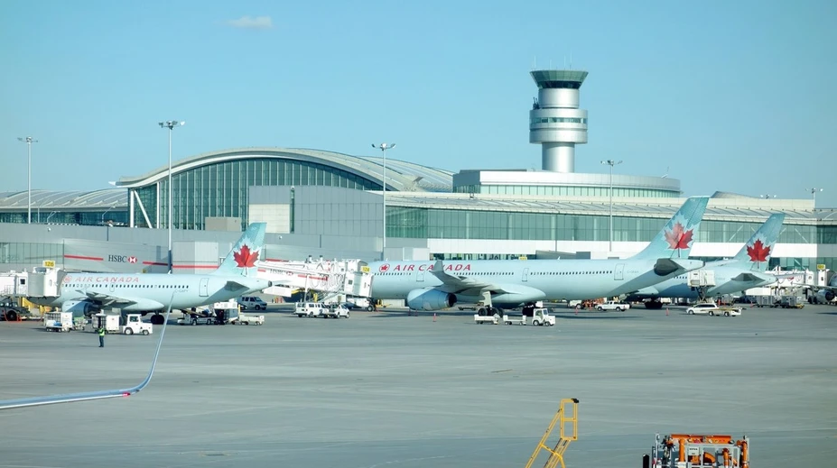Krádež na letisku v Toronte: Zmizol kontajner so zlatom a cennosťami za milióny eur