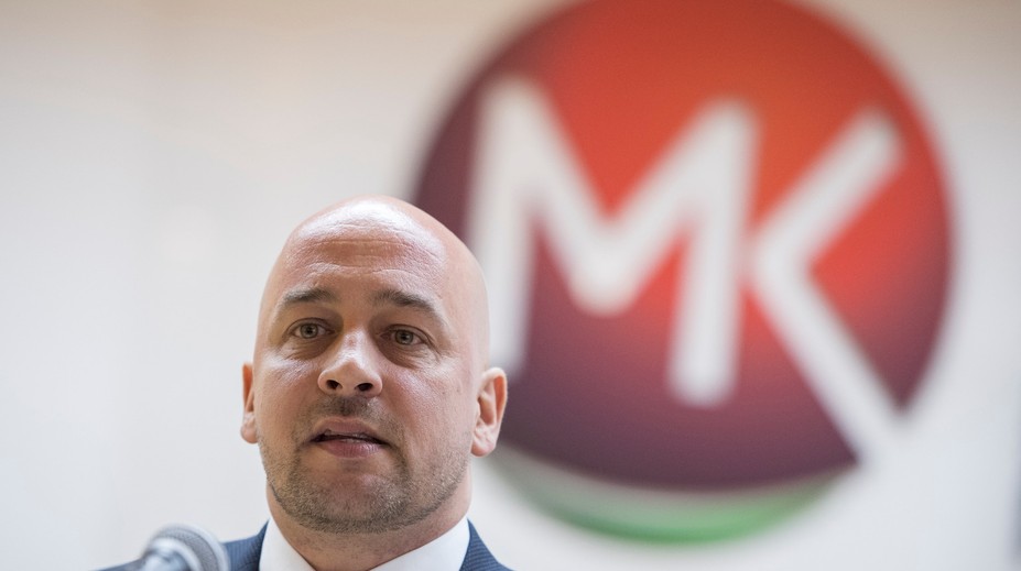 Abdikovalo vedenie ďalšej neúspešnej strany vo voľbách