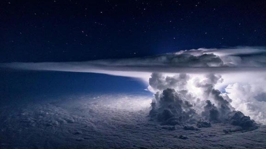 Pilotovi sa podarilo zachytiť niečo, čo vám vyrazí dych