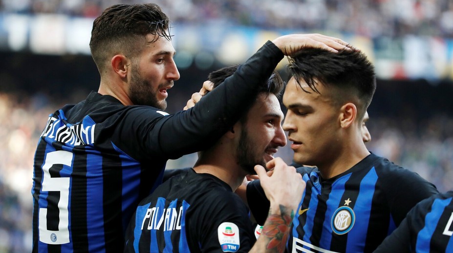 V milánskom derby triumf Interu, Juventus s prvou sezónnou prehro