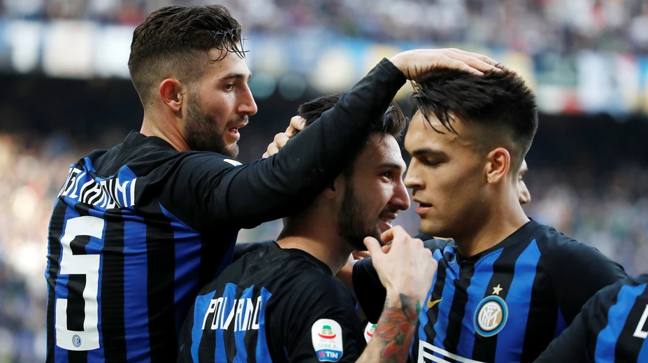 V milánskom derby triumf Interu, Juventus s prvou sezónnou prehro