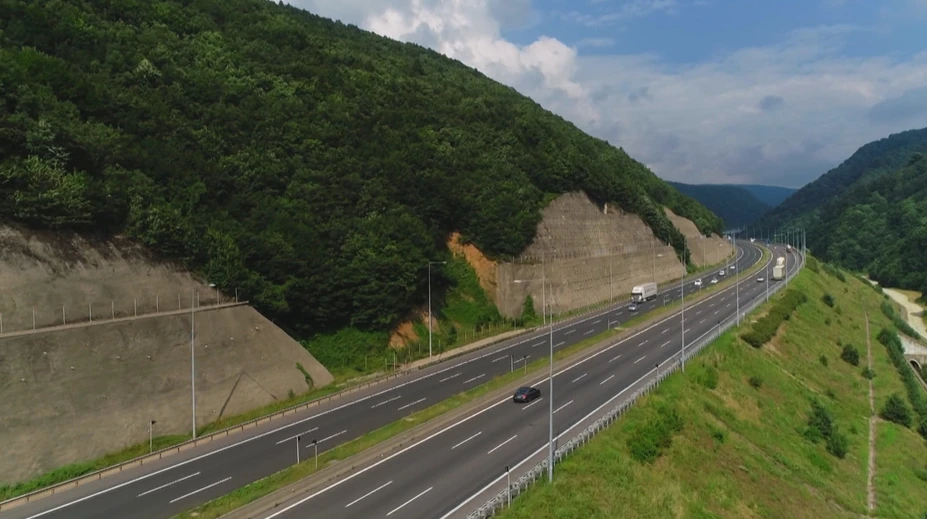 Staršie auto, vyššia cena: V celej Únii sa chystá nové spoplatnenie diaľnic