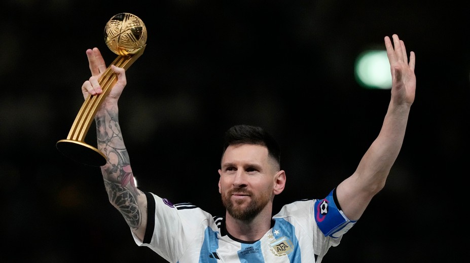Zlatá lopta: Ronaldo zmietol Haalandove treble zo stola. Messi dosiahol niečo špeciálne
