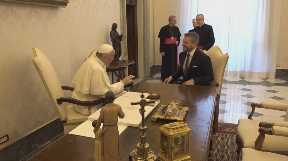 Audiencii u pápeža predchádza svedomitá príprava. Mnohé z pravidiel sú však prinajmenšom zvláštne