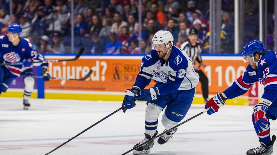 Keď si googlil mesto, v ktorom bude pôsobiť, najprv sa vyľakal. Slovák si chce z Česka vydláždiť cestu do NHL