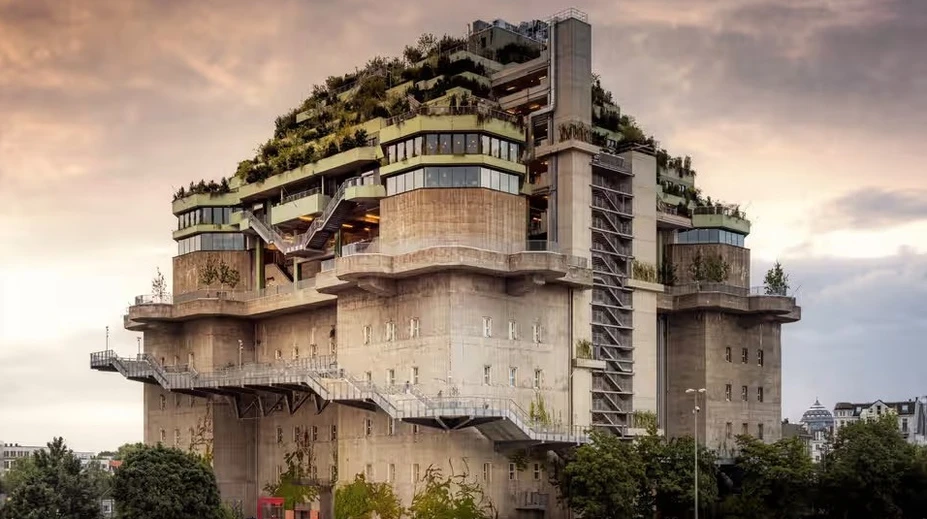 Stal sa symbolom Hitlerovej megalománie. Nacistický bunker v Hamburgu premenili na rekreačný komplex