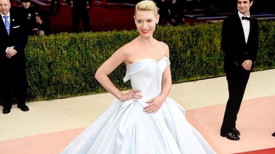 Najžiarivejšia hviezda. Neuveríte, čo robia tieto šaty v tme