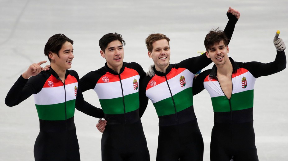 Maďarsko má historicky prvé zlato zo ZOH. Šortrekári ovládli štafetu v olympijskom rekorde