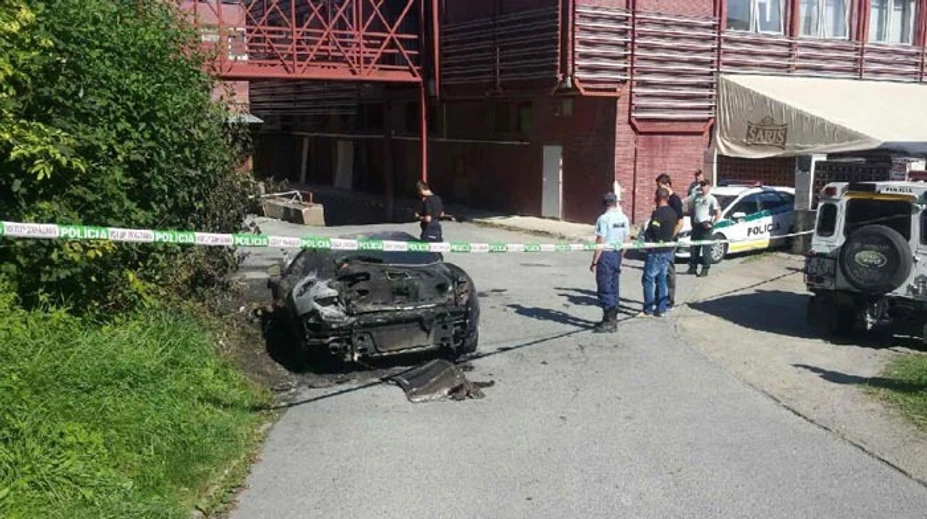 Poistný podvod alebo nahnevaní kolotočiari? Iba 26-ročnému podnikateľovi zhorelo Maserati