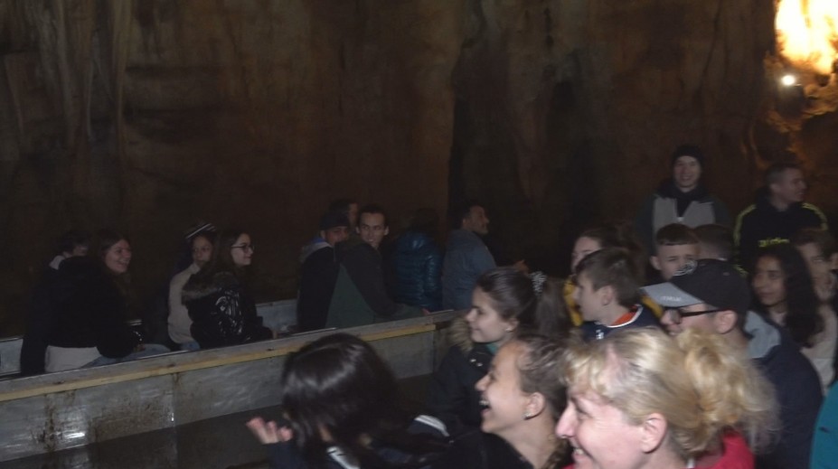 Výnimočné aj na svetové pomery. Podzemné priestory jaskyne Domica opäť umožnili plavbu