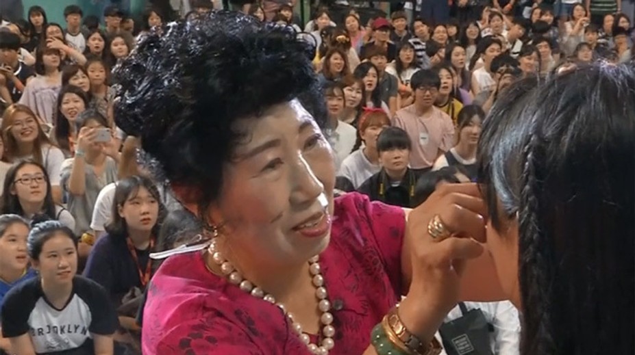 Z juhokórejskej babičky (70) sa stala populárna youtuberka