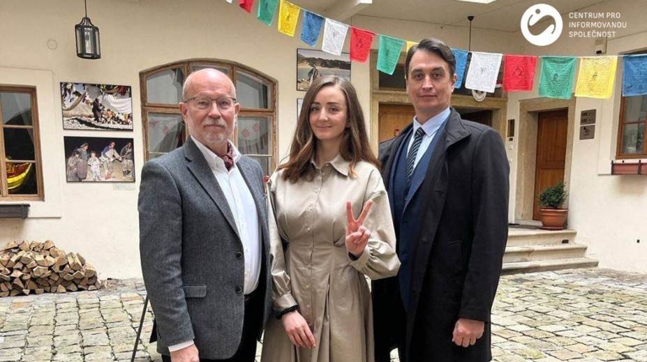 Diskusia s Káčerom a Rizmanom v Česku sa podľa organizátorov vydarila. Nekonala sa na pôde veľvyslanectva