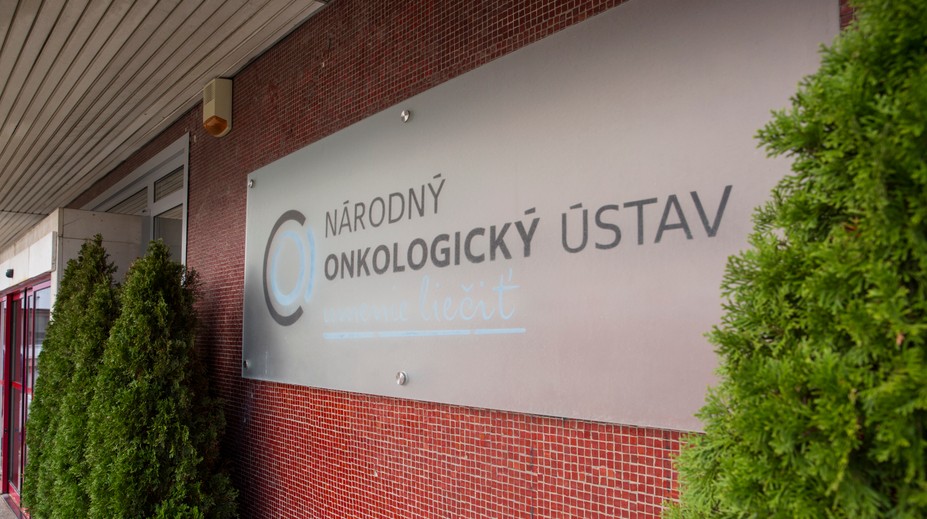 V Národnom onkologickom ústave v Bratislave zakázali návštevy. Môže za to nepriaznivá epidemiologická situácia