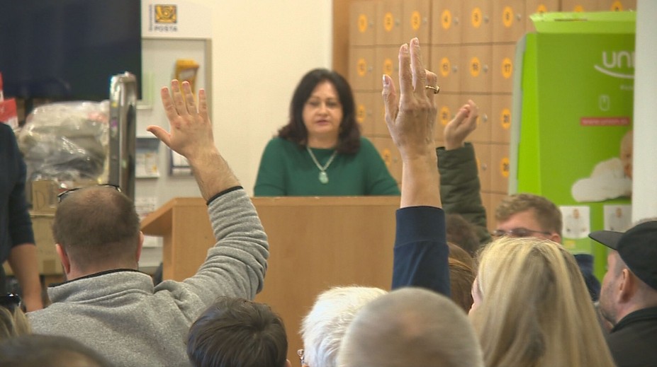 Dražba šperkov aj oblečenia. Zásielky zostali nepovšimnuté na pošte, teraz majú nových majiteľov