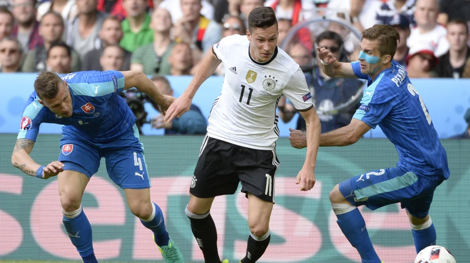 Draxler prestupuje do parížskeho Saint-Germain