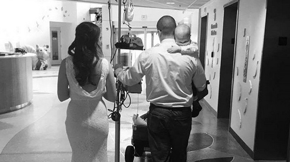 Silnejšiu svadobnú fotografiu ste ešte nevideli