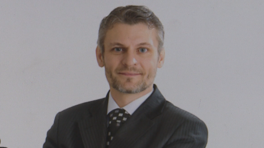 Právnik spájaný s podnikateľom Ivanom Kmotríkom mieri do verejnej funkcie