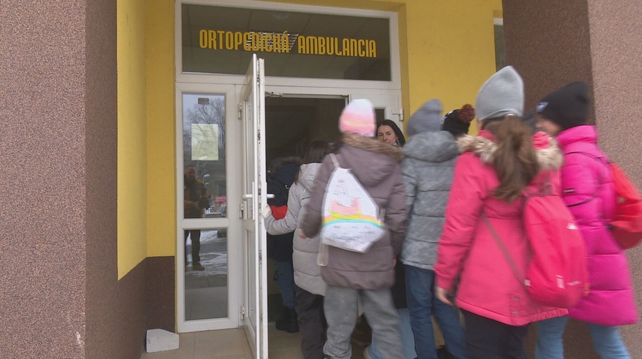 Odhaliť problémy s chrbticou je dôležité už u detí. V Rimavskej Sobote ich vyšetrujú bezplatne