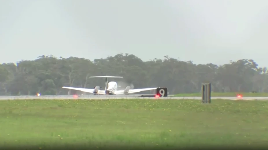 VIDEO: Ukážkové pristátie aj bez podvozku. Pilot napriek poruche zachoval chladnú hlavu