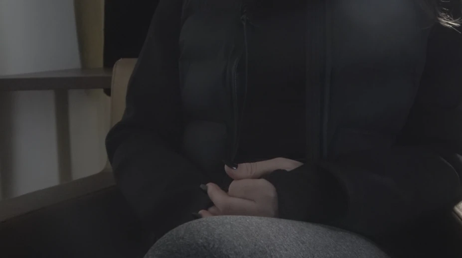 Príbeh muža obvineného z kupliarstva pokračuje. Ozvalo sa nám ďalšie dievča, ktoré vraj znásilnil