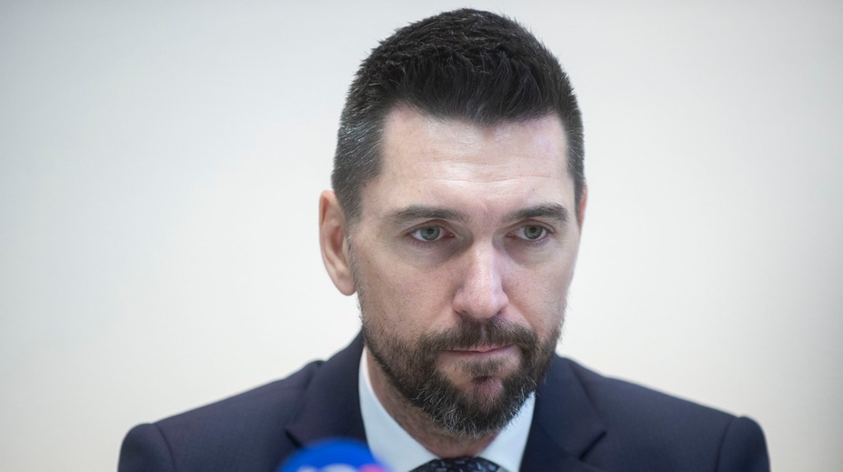 Minister Takáč chce kontrolovať, či nám zo západu neposielajú menej kvalitné potraviny