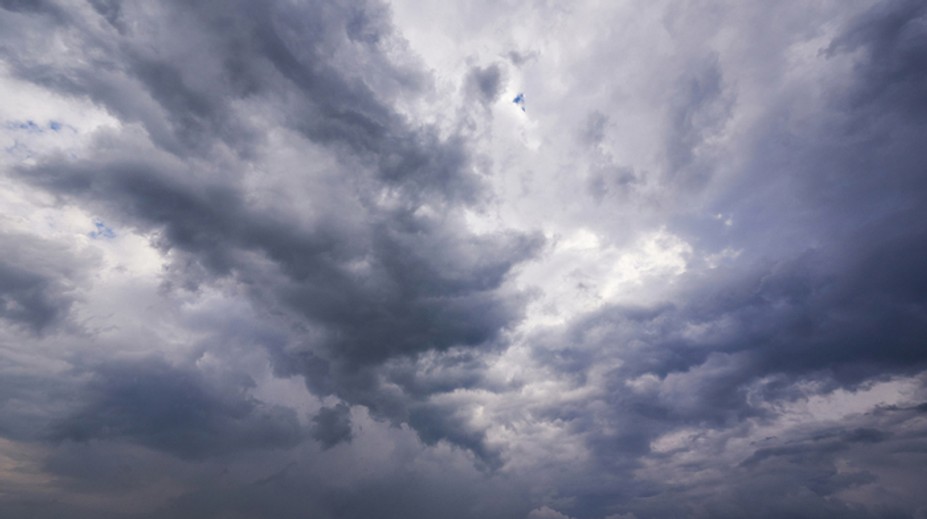 Nočnú oblohu nad Českom rozsvecujú záhadné svietiace oblaky